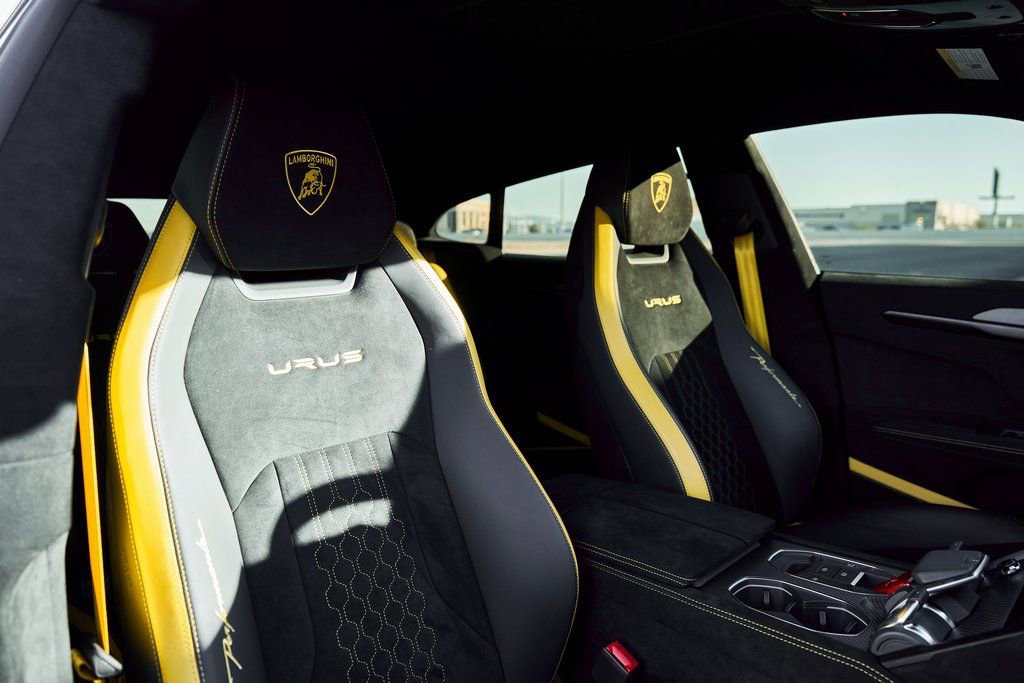 Used 2024 Lamborghini Urus Performante image 43