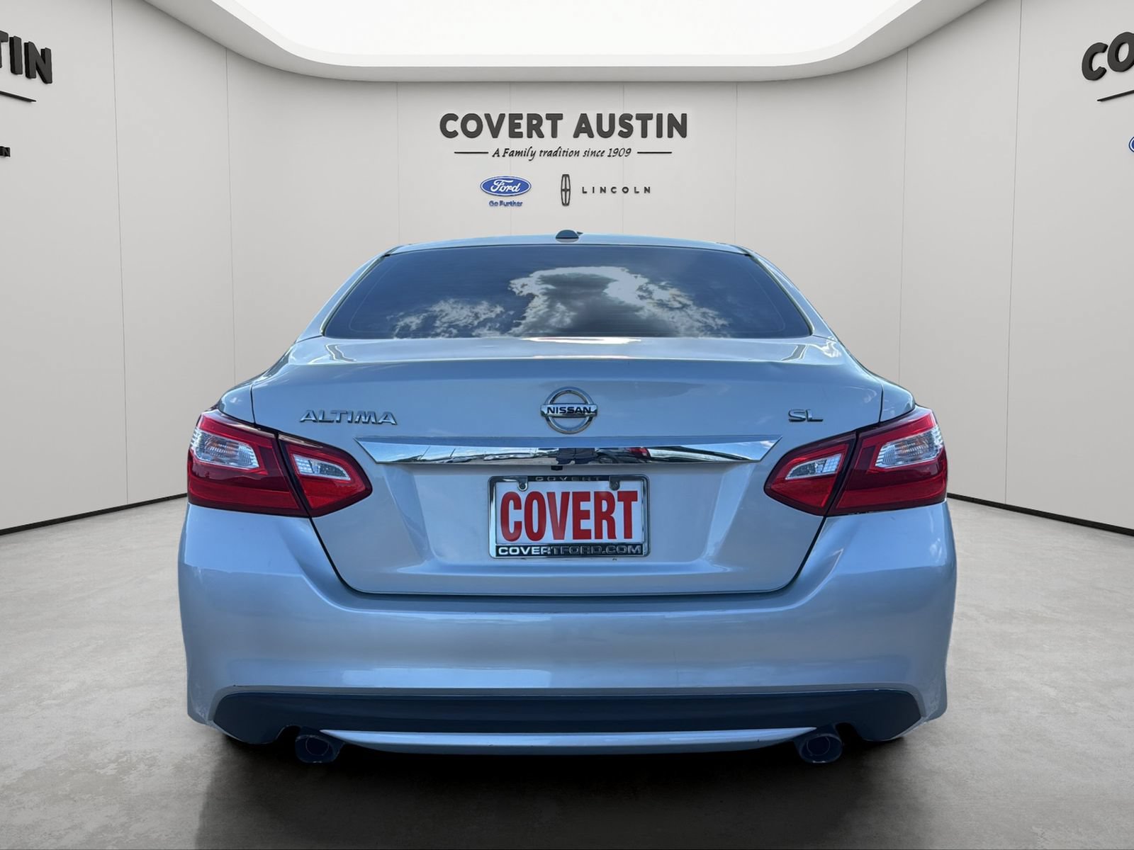 Used 2017 Nissan Altima 2.5 SL FWD image 2