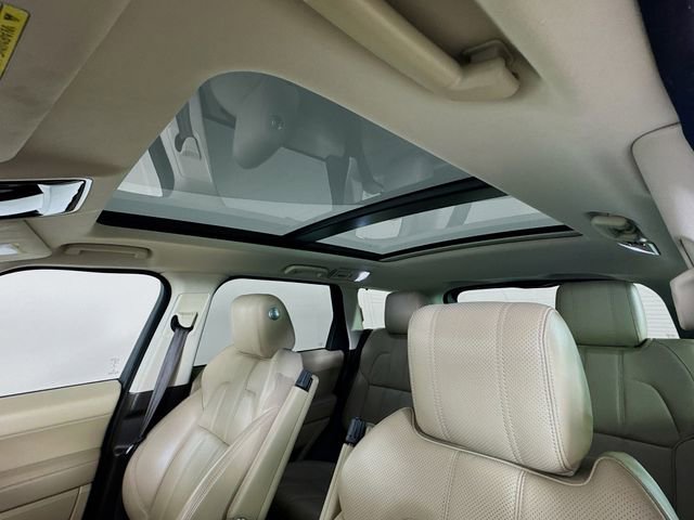 Used 2016 Land Rover Range Rover Sport HSE image 24
