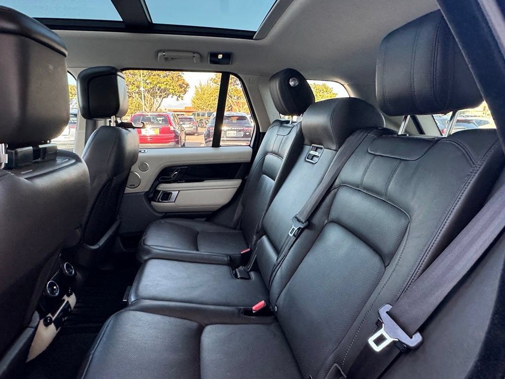 Used 2019 Land Rover Range Rover HSE AWD/4WD image 18