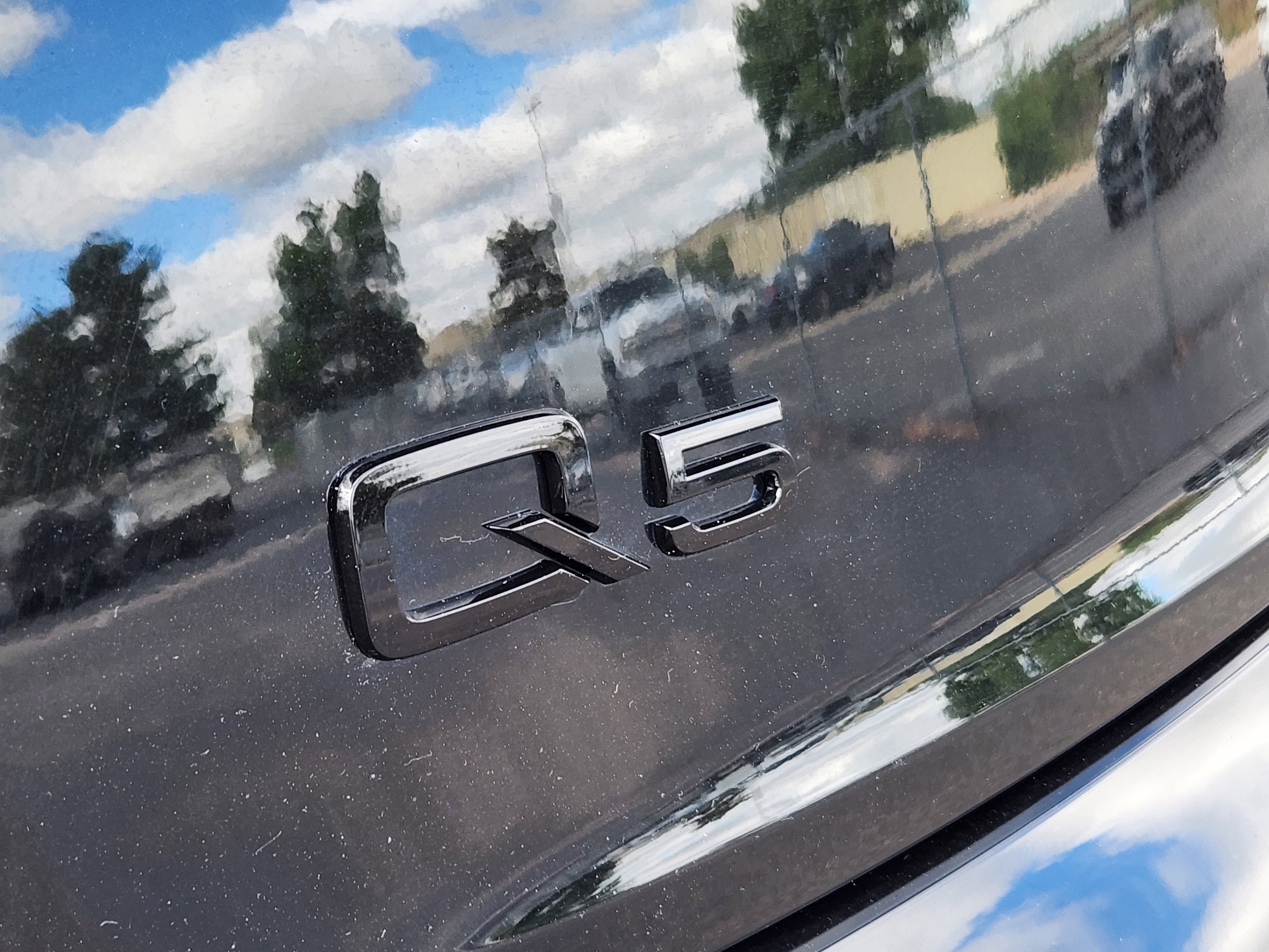 Used 2023 Audi Q5 e Prestige AWD/4WD image 18