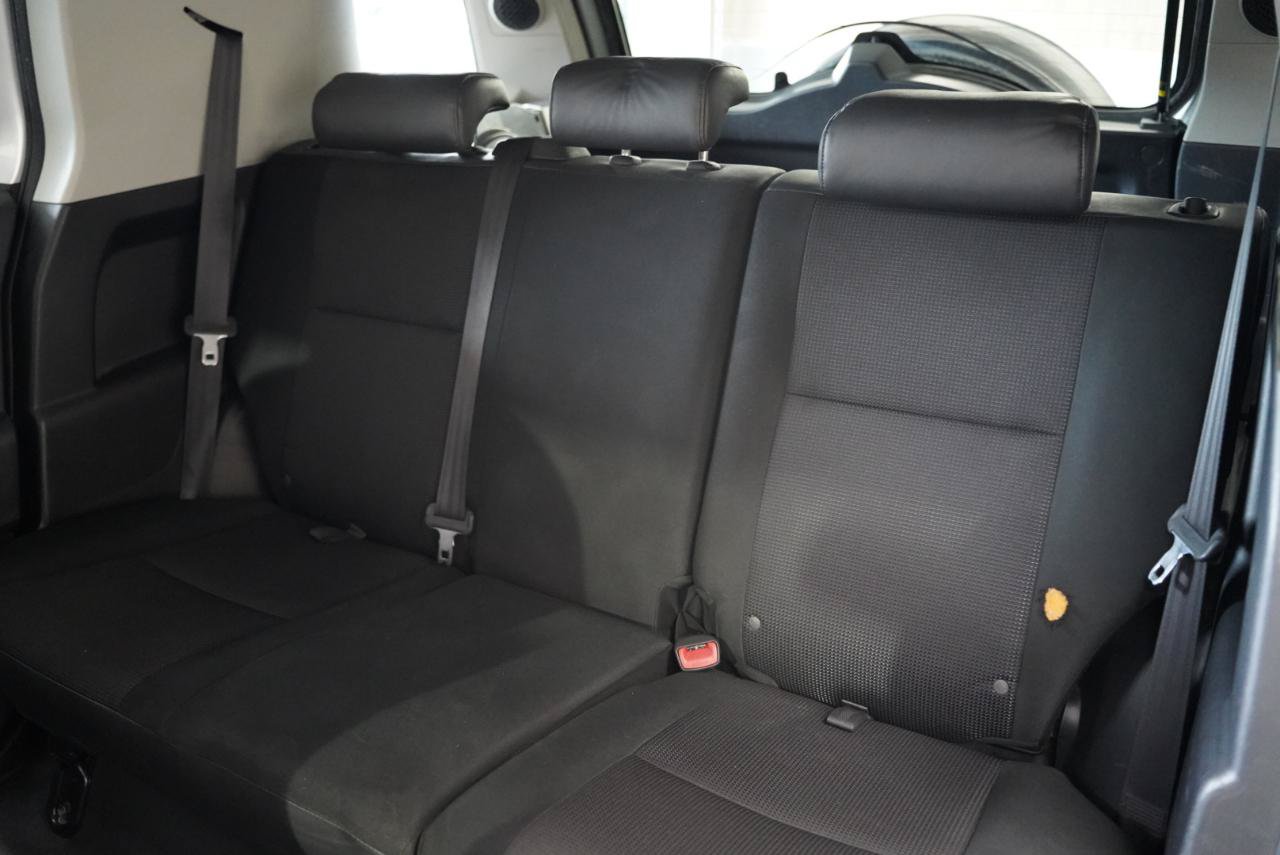 Used 2008 Toyota FJ Cruiser 4WD image 34