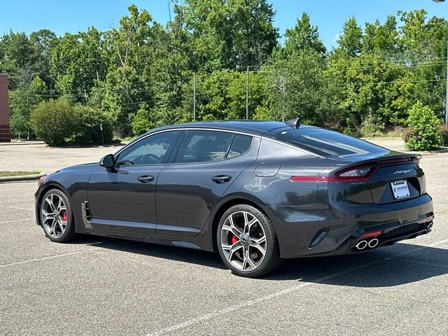 Used 2021 Kia Stinger GT1 RWD image 3