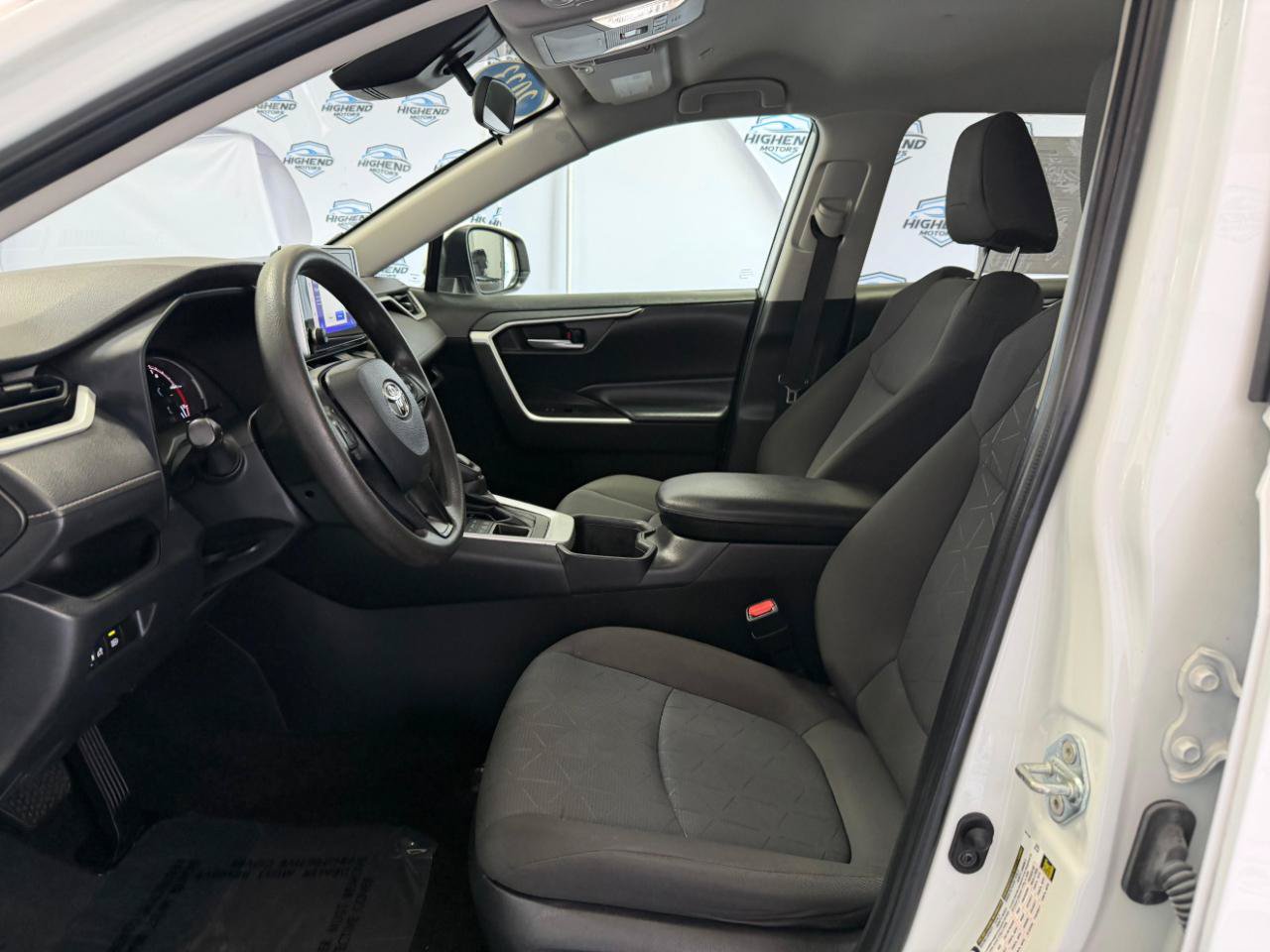 Used 2023 Toyota RAV4 XLE AWD/4WD image 15