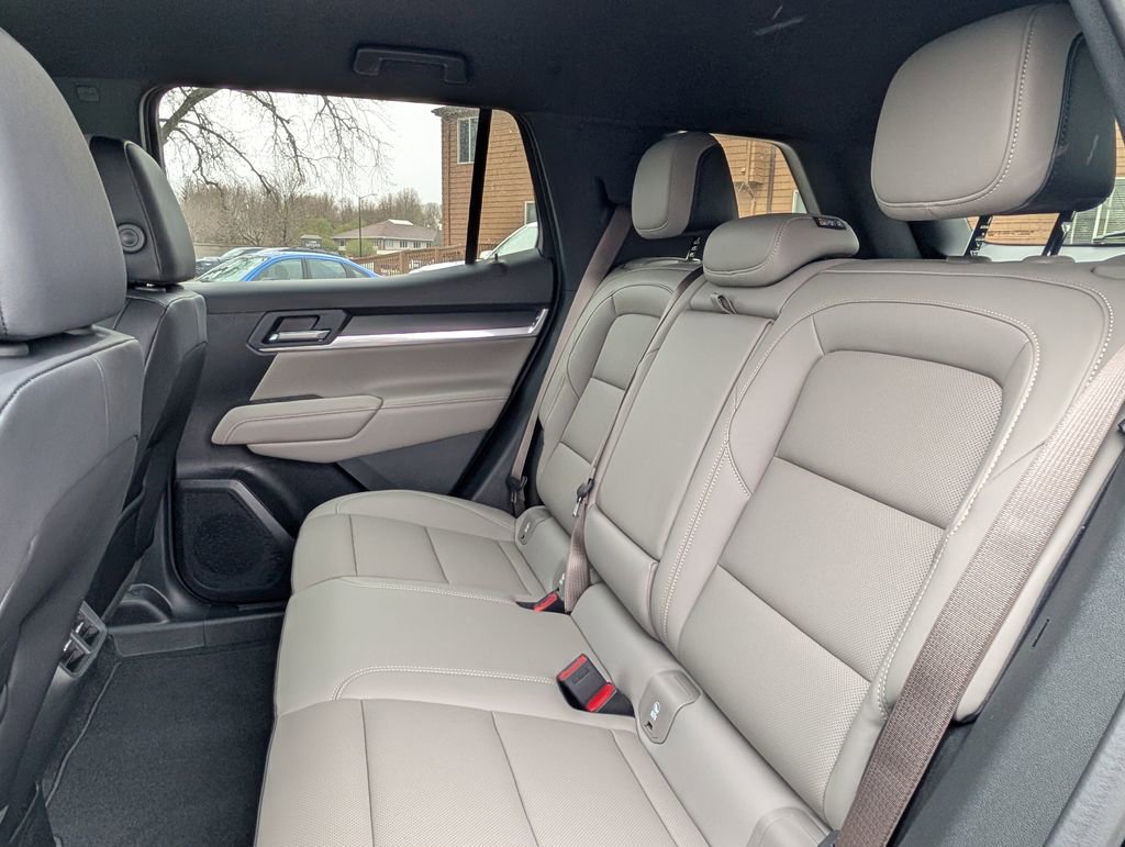 New 2026 GMC Terrain Elevation w/ Elevation Premium Package AWD/4WD image 32