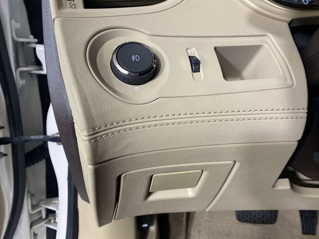 Used 2013 Buick LaCrosse Leather image 19