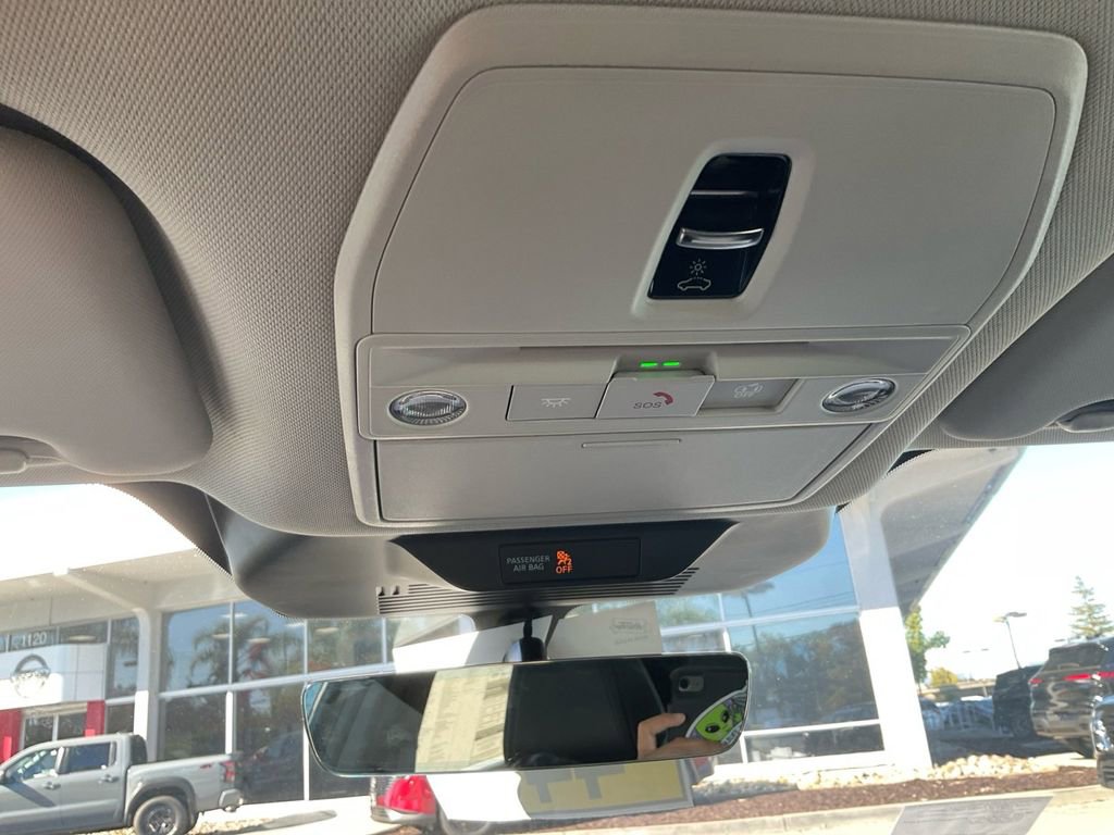 New 2026 Nissan Leaf Platinum+ w/ Cargo Package (Platinum+) image 24