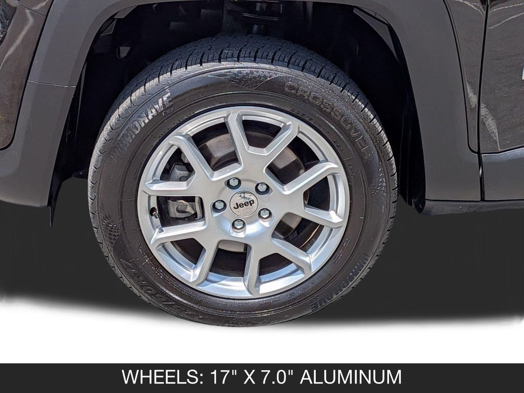 Used 2022 Jeep Renegade Latitude AWD/4WD image 11
