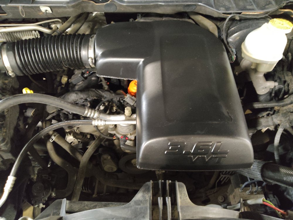 Used 2018 RAM 1500 Classic SLT AWD/4WD image 30