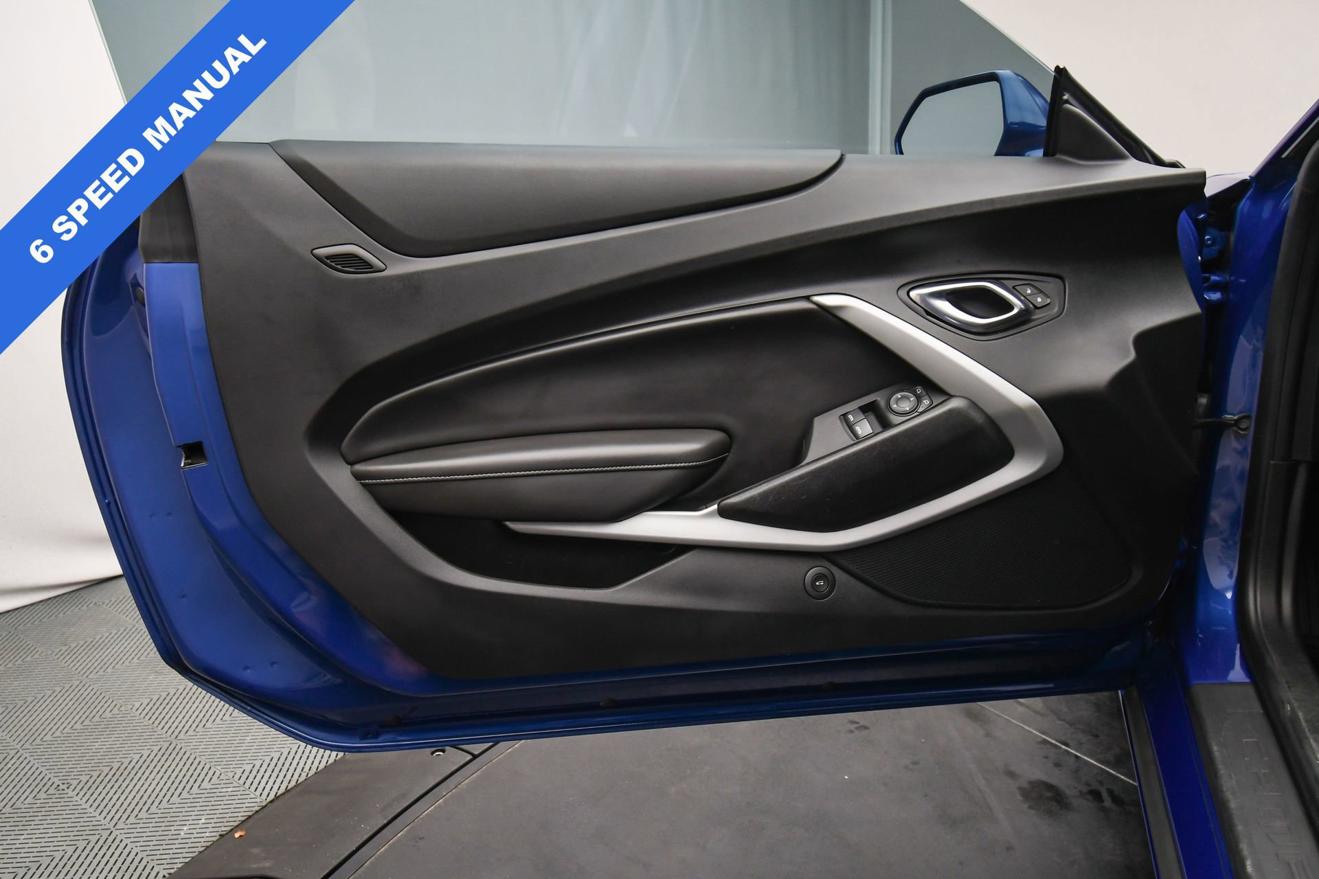 Used 2019 Chevrolet Camaro SS image 43