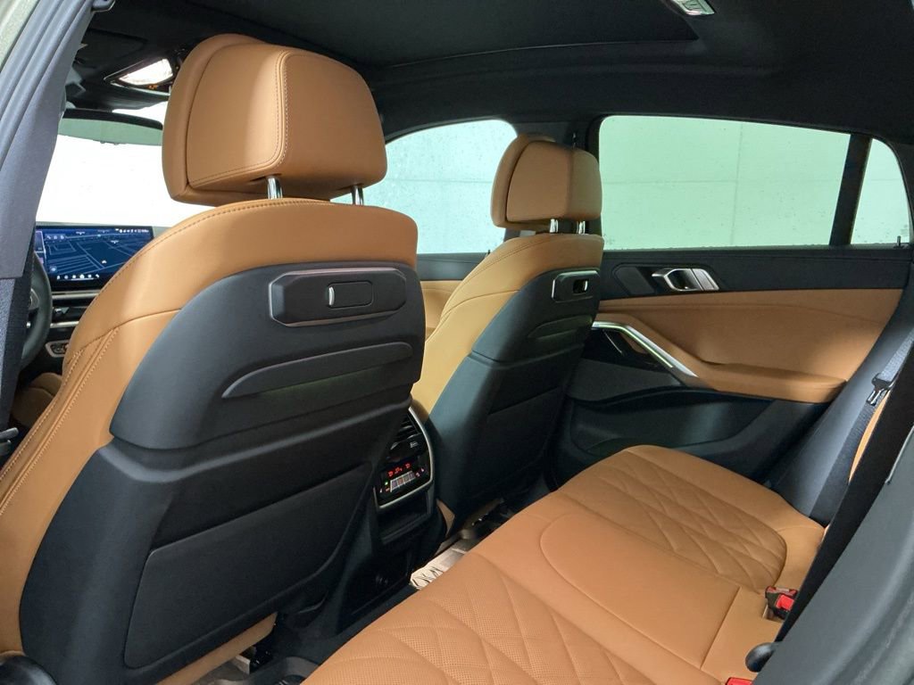 New 2026 BMW X6 xDrive40i AWD/4WD image 25