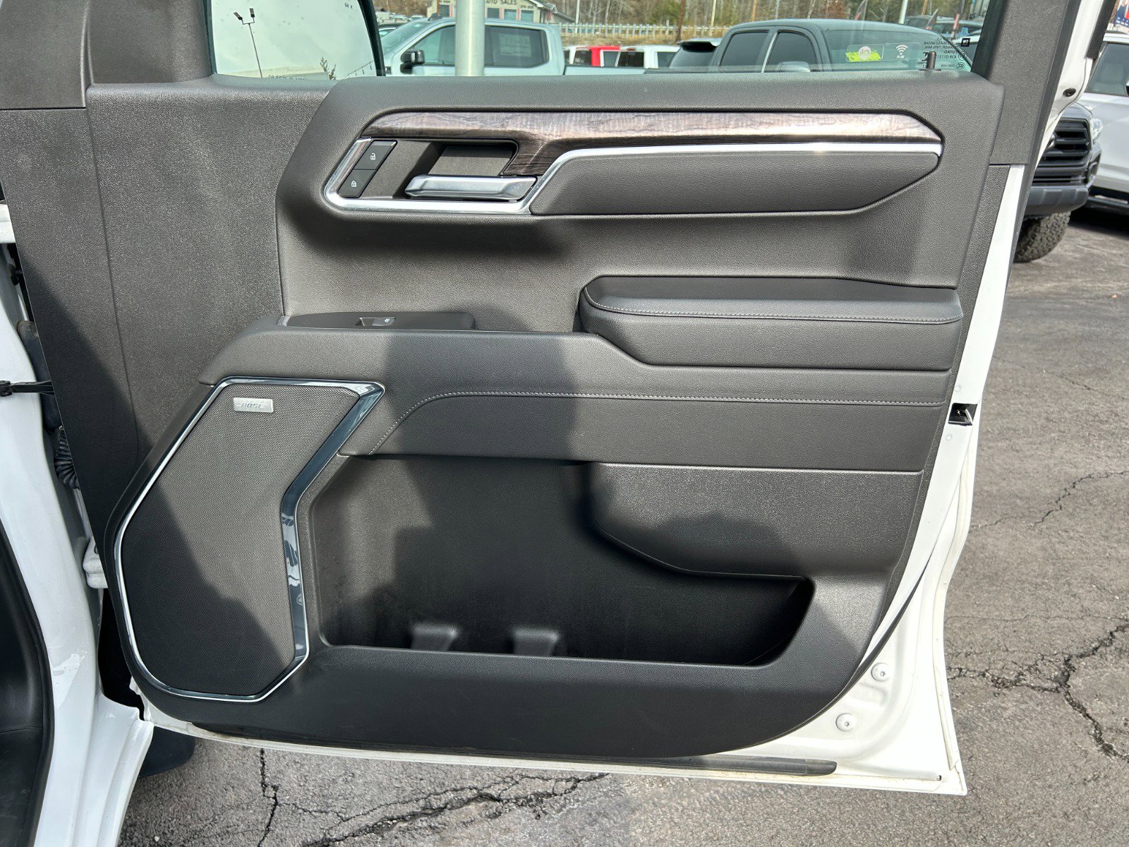 Used 2023 Chevrolet Silverado 1500 LTZ image 21