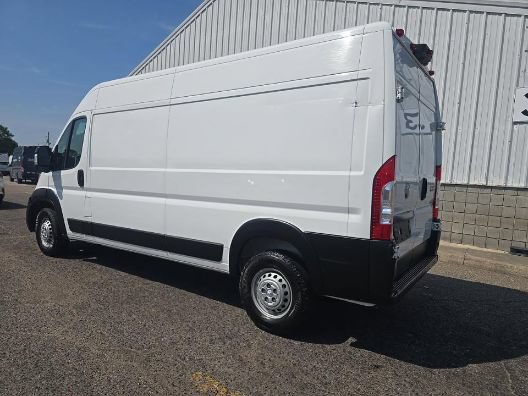 Used 2025 RAM ProMaster 2500 w/ Convenience Group FWD image 5