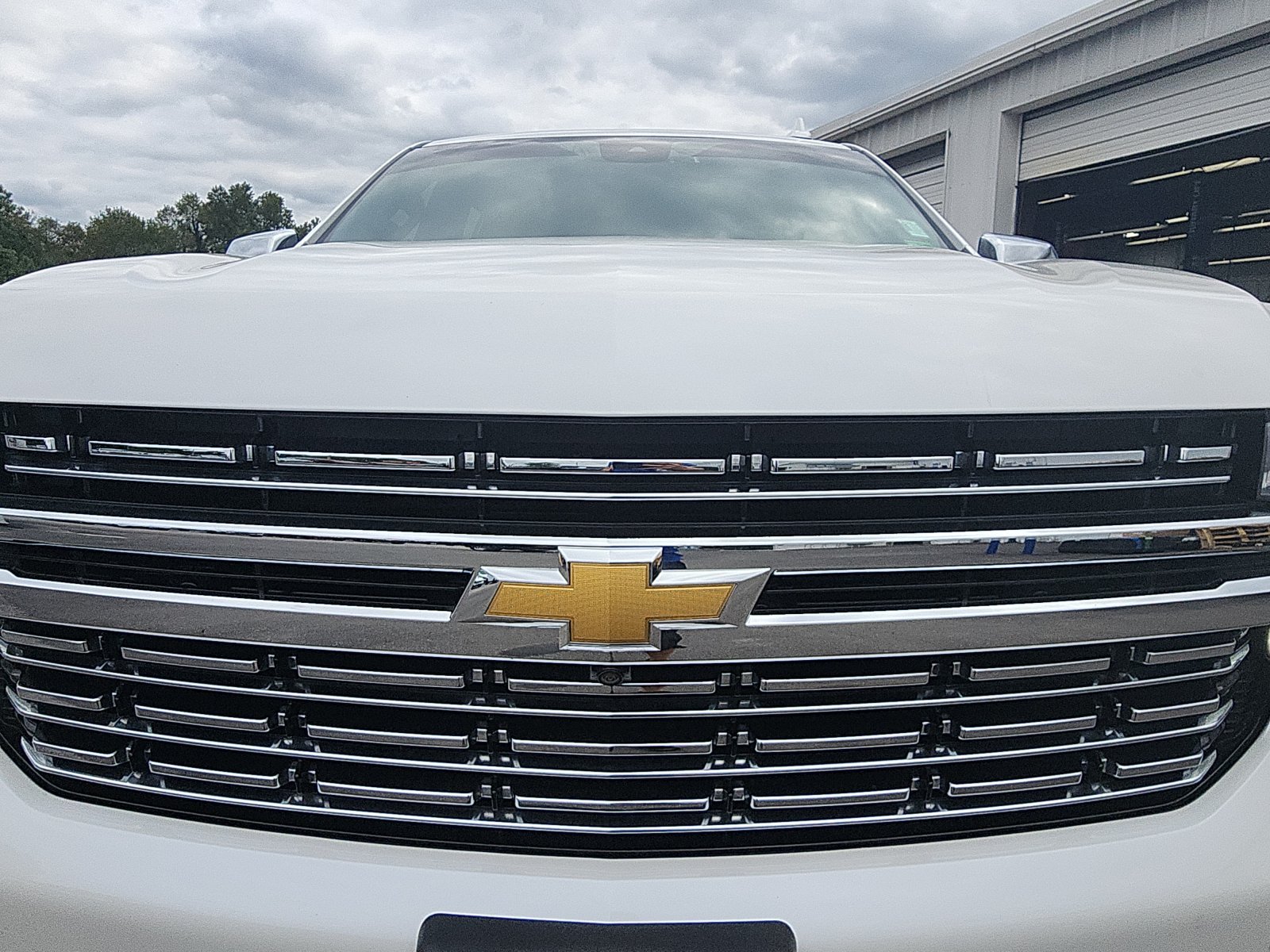 Used 2023 Chevrolet Tahoe Premier w/ Premium Package AWD/4WD image 11