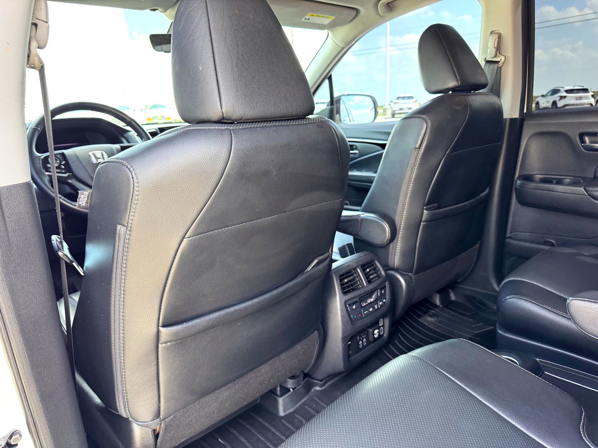 Used 2019 Honda Pilot Elite image 21
