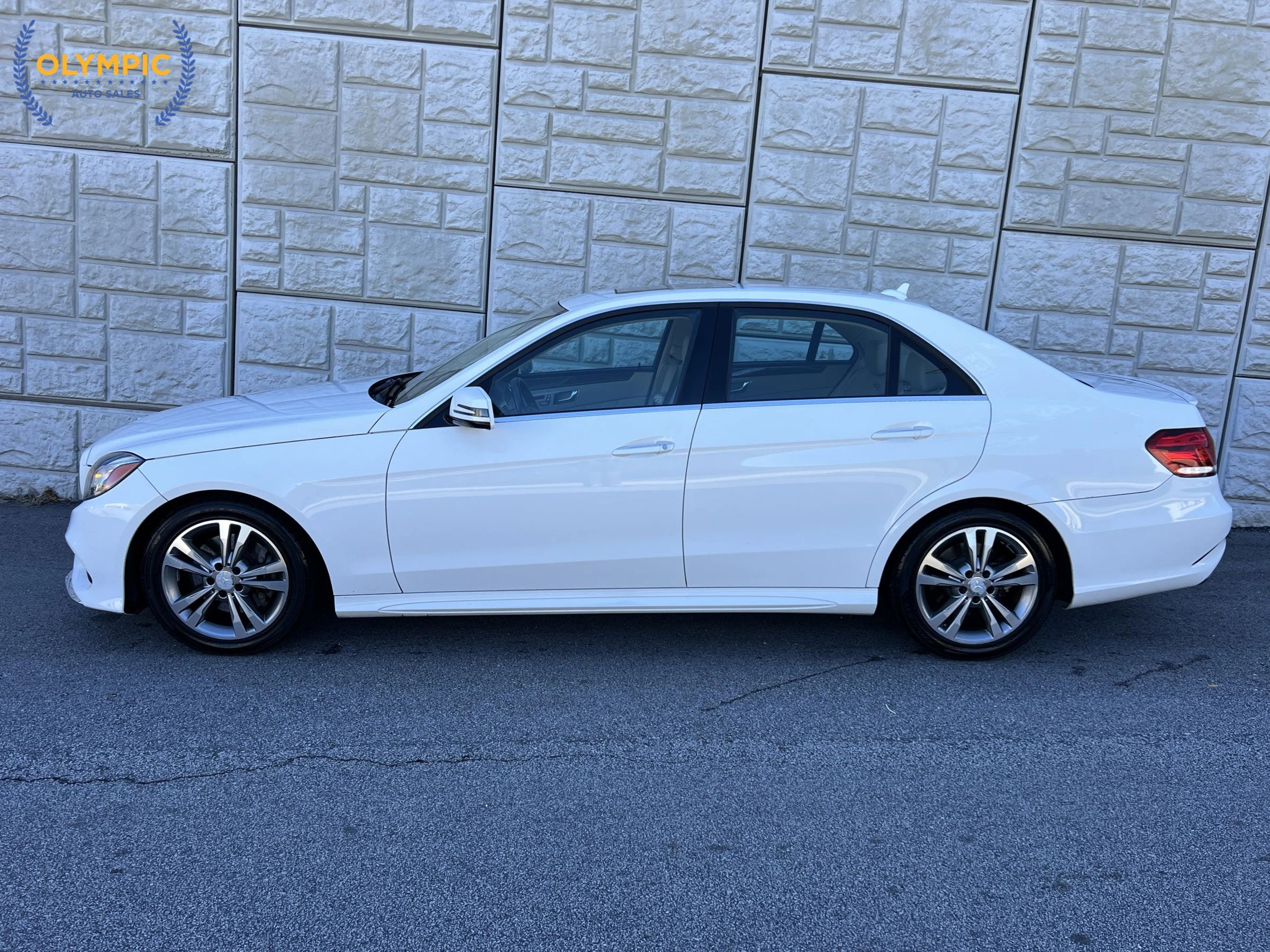 Used 2015 Mercedes-Benz E 350 4MATIC Sedan w/ Premium 1 Package image 7