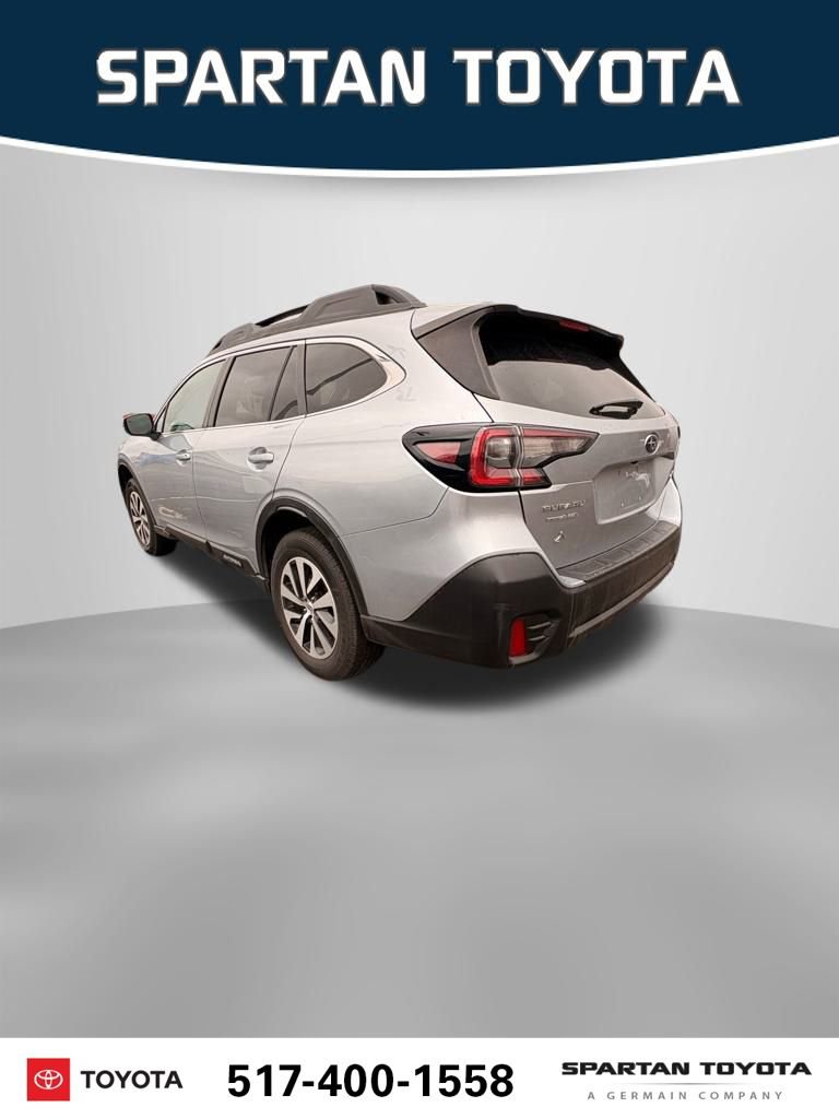 Used 2020 Subaru Outback Premium image 5