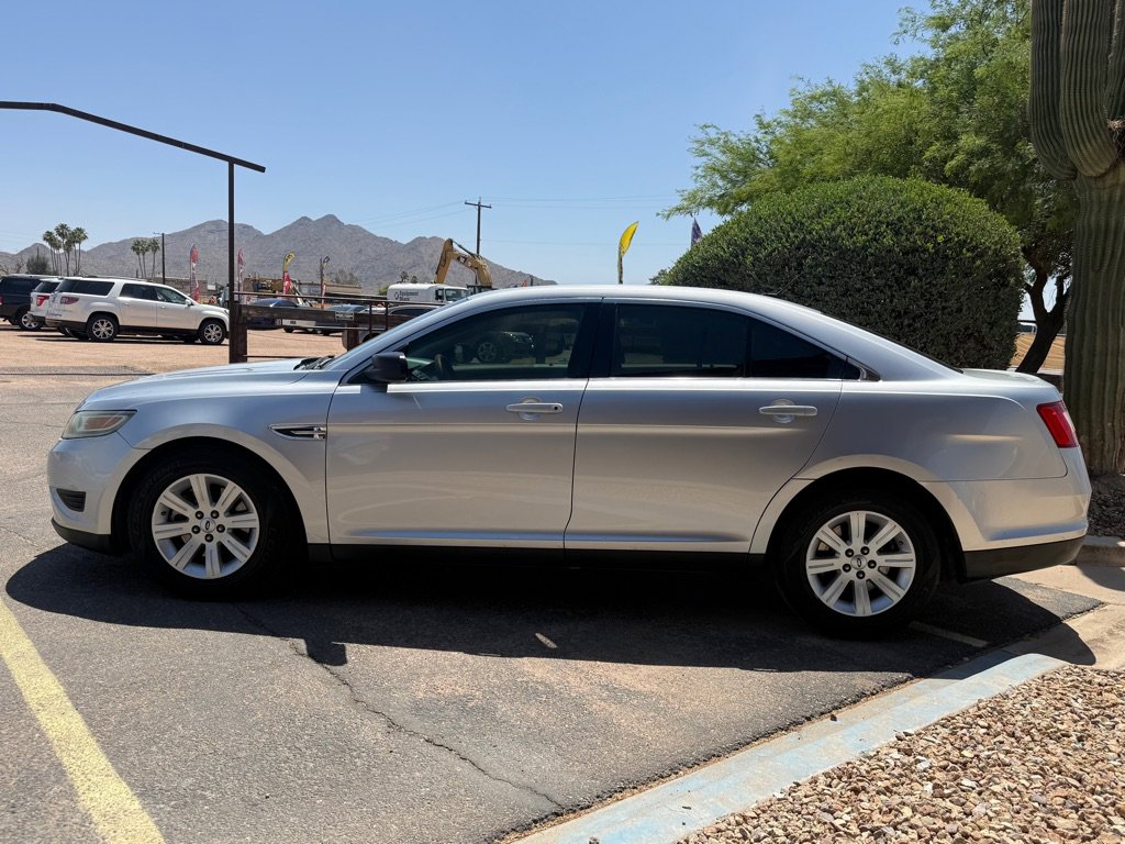 Used 2011 Ford Taurus SE FWD image 21