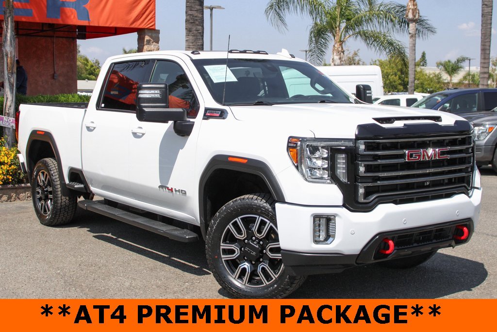 Used 2020 GMC Sierra 2500 AT4 image 2