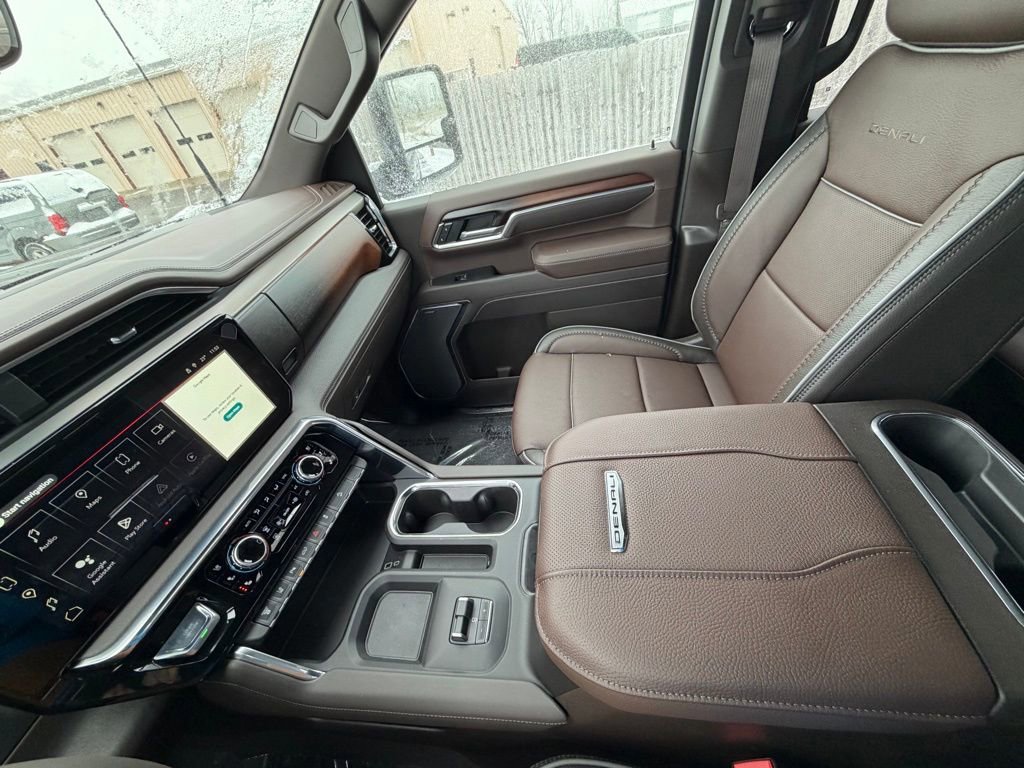 New 2026 GMC Sierra 2500 Denali w/ Denali Reserve Package image 7