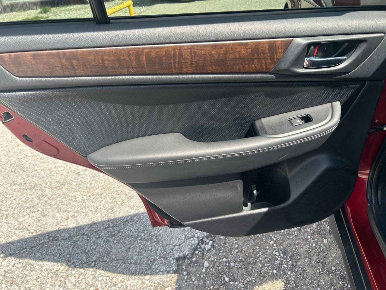 Used 2015 Subaru Outback 2.5i Limited image 14