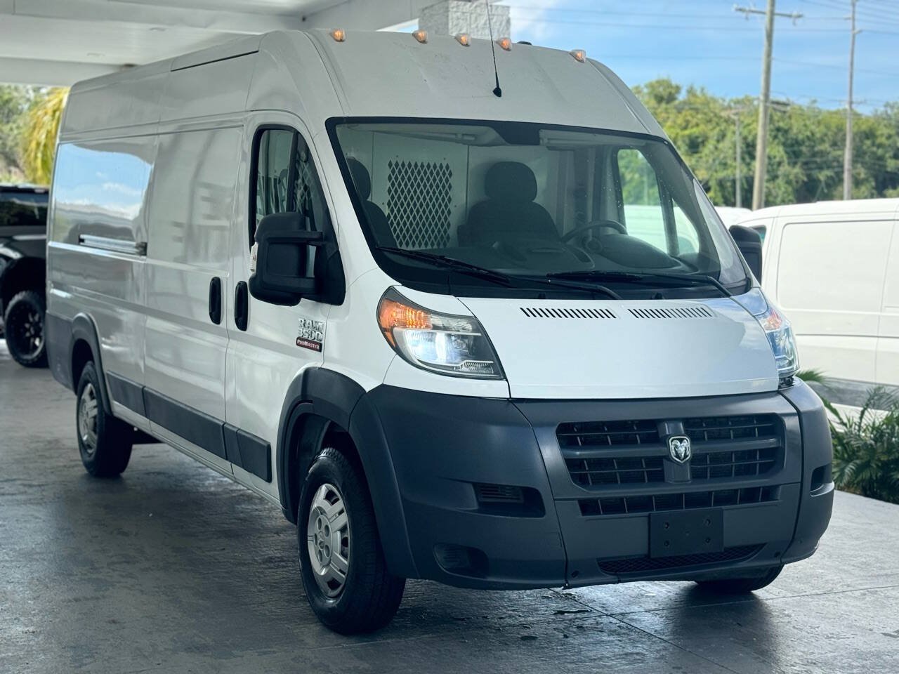 Used 2014 RAM ProMaster 3500 w/ Interior Convenience Group FWD image 4