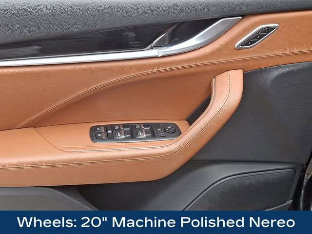 Used 2020 Maserati Levante AWD/4WD image 23