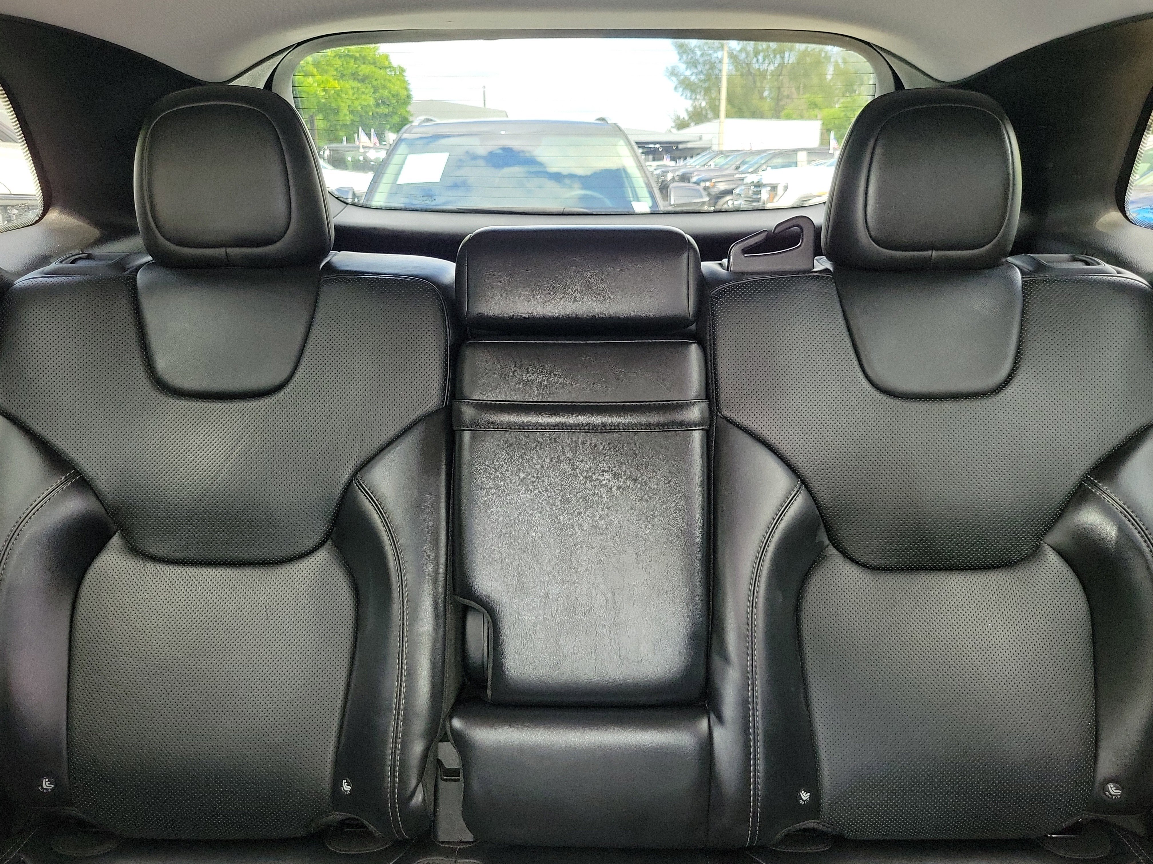 Used 2019 Jeep Cherokee Limited FWD image 15