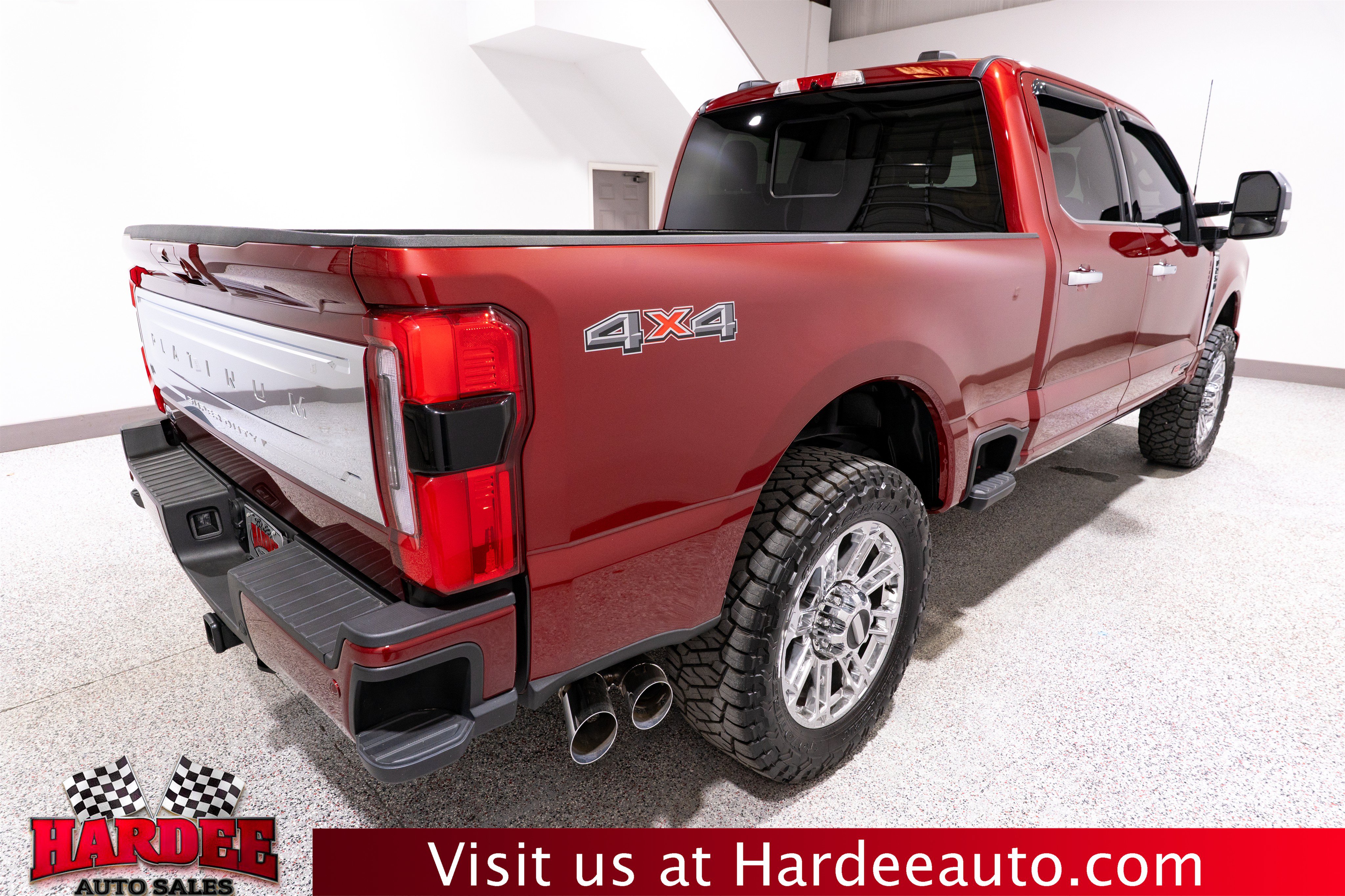 Used 2025 Ford F250 Platinum w/ Platinum Plus Package AWD/4WD image 5