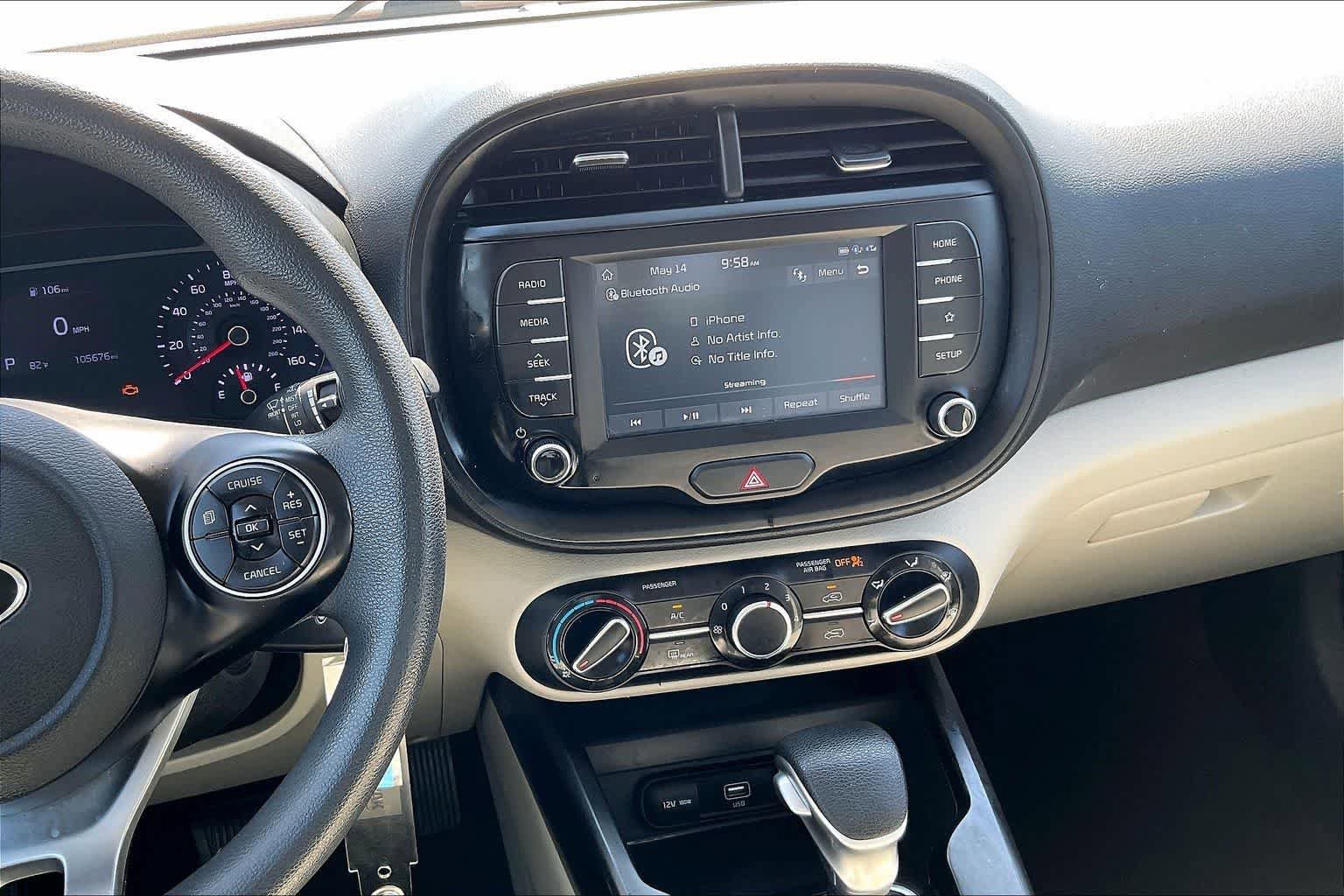 Used 2020 Kia Soul LX FWD image 14