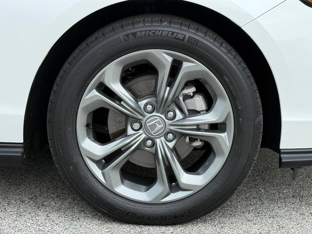 Used 2023 Honda Accord EX image 12