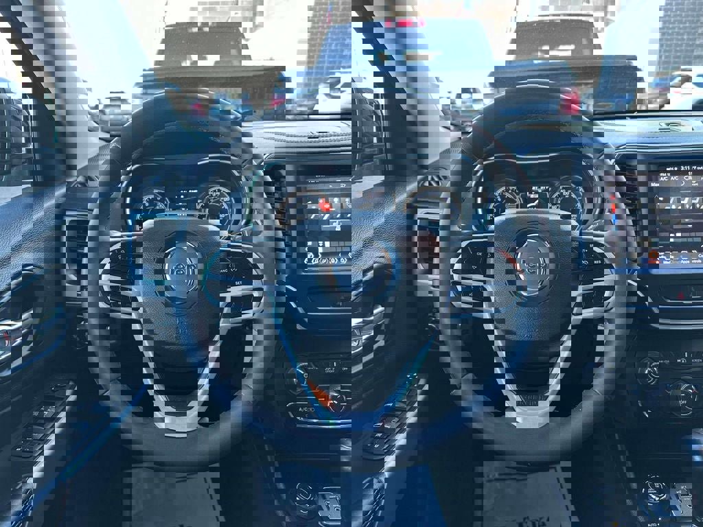 Used 2022 Jeep Cherokee Latitude w/ Trailer Tow Group image 14