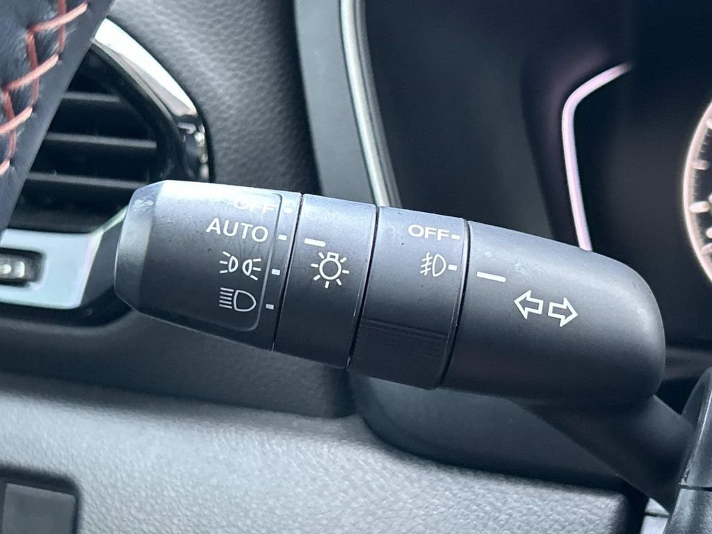 Used 2025 Honda Pilot Sport image 32