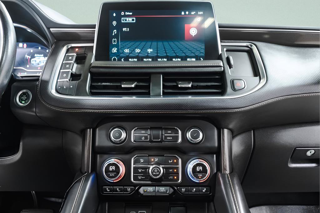 Used 2022 GMC Yukon AT4 w/ Technology Package AWD/4WD image 14