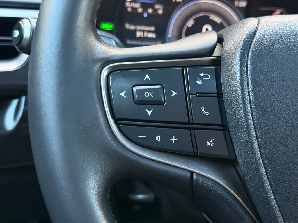 Certified 2024 Lexus UX 250h FWD image 25