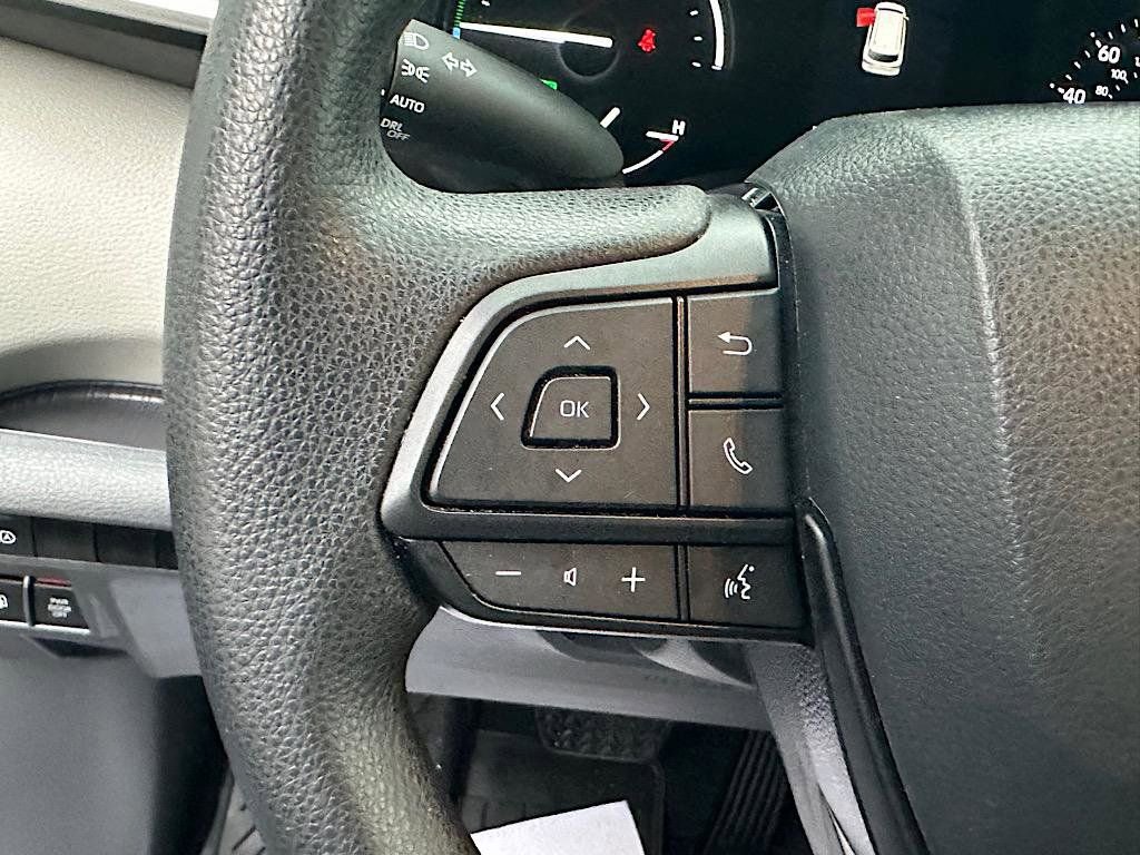 Certified 2023 Toyota Sienna LE AWD/4WD image 27