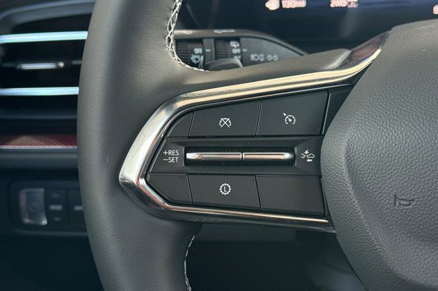 New 2026 Chevrolet Traverse Z71 w/ Driver Confidence Package image 25