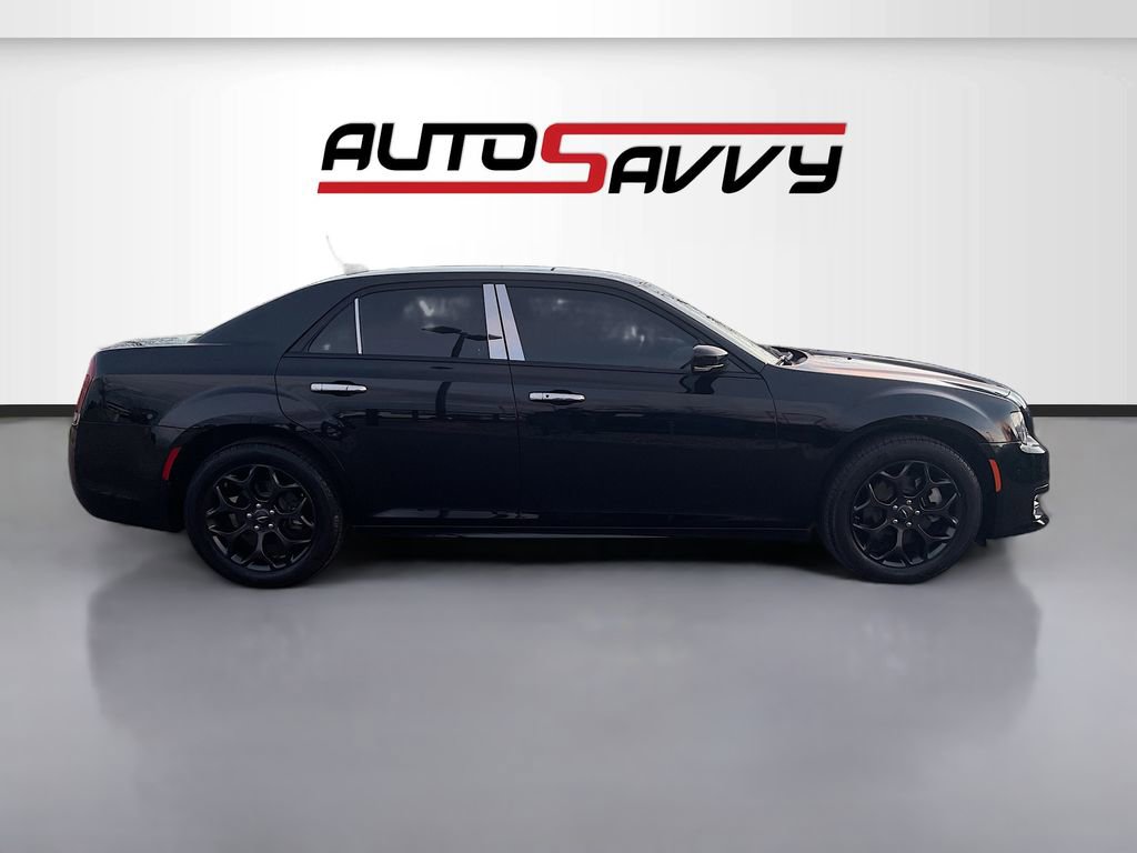 Used 2023 Chrysler 300 Touring L w/ Comfort Group AWD/4WD image 8
