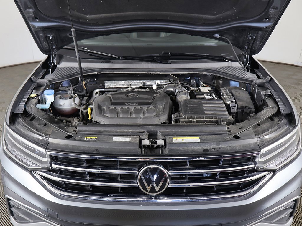 Used 2024 Volkswagen Tiguan SE image 19