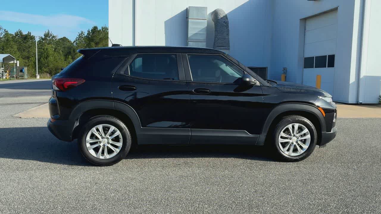 Used 2023 Chevrolet TrailBlazer LS FWD image 9
