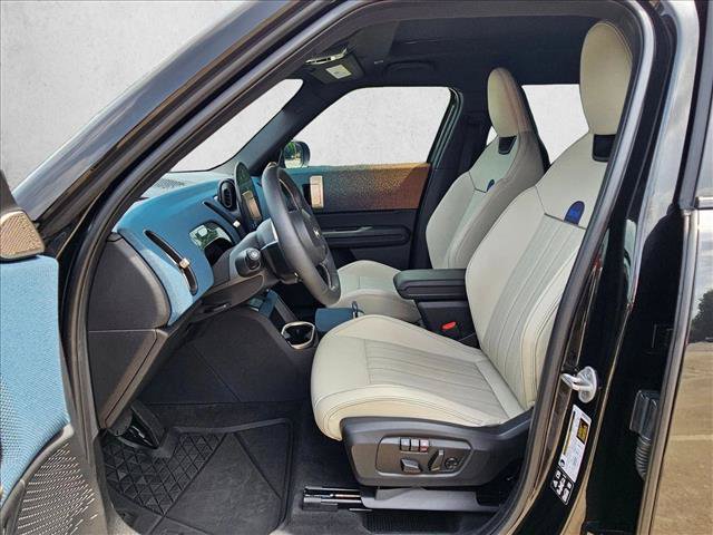 Certified 2025 MINI Cooper Countryman S w/ Comfort Package Max AWD/4WD image 15