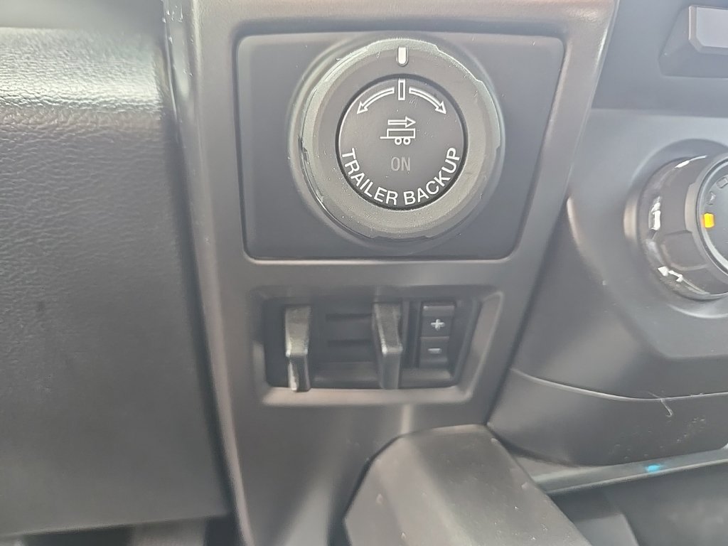Certified 2017 Ford F150 XLT w/ Equipment Group 302A Luxury AWD/4WD image 13