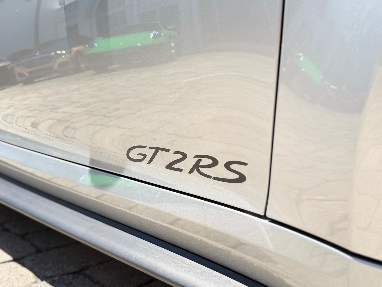 Used 2018 Porsche 911 GT2 RS RWD image 14