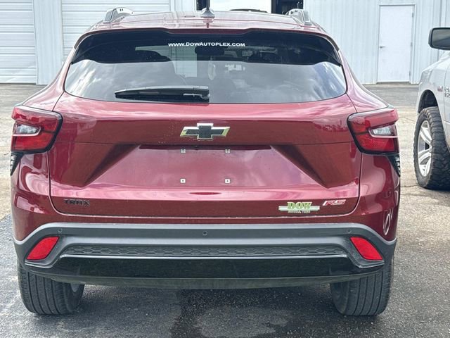 Used 2025 Chevrolet Trax RS w/ Driver Confidence Package image 6
