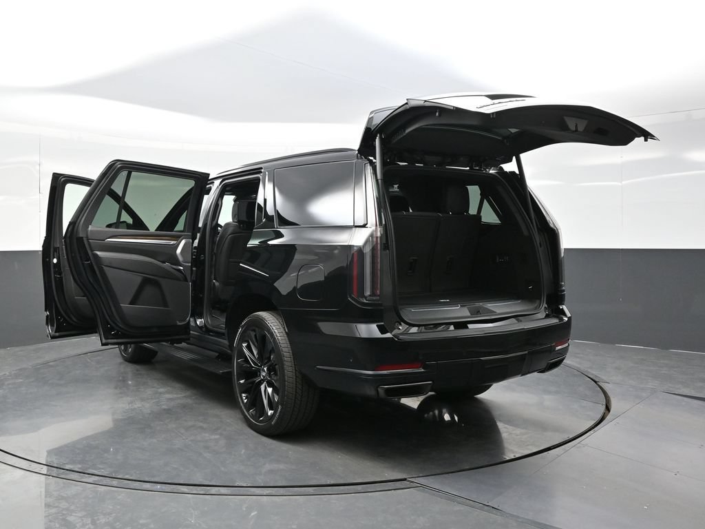 New 2026 Cadillac Escalade Platinum Sport w/ LPO, ONYX Package AWD/4WD image 46