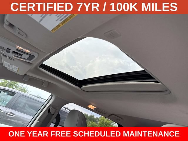 Used 2023 Toyota Sienna LE w/ LE Plus Package FWD image 16
