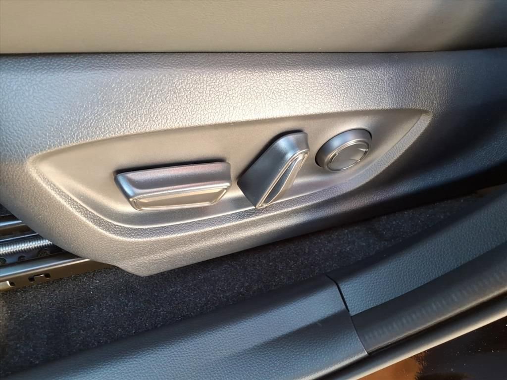 New 2026 Toyota Crown Signia image 15