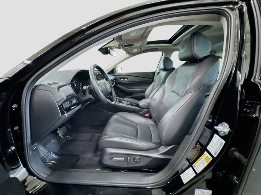 Used 2025 Honda Accord EX-L image 24