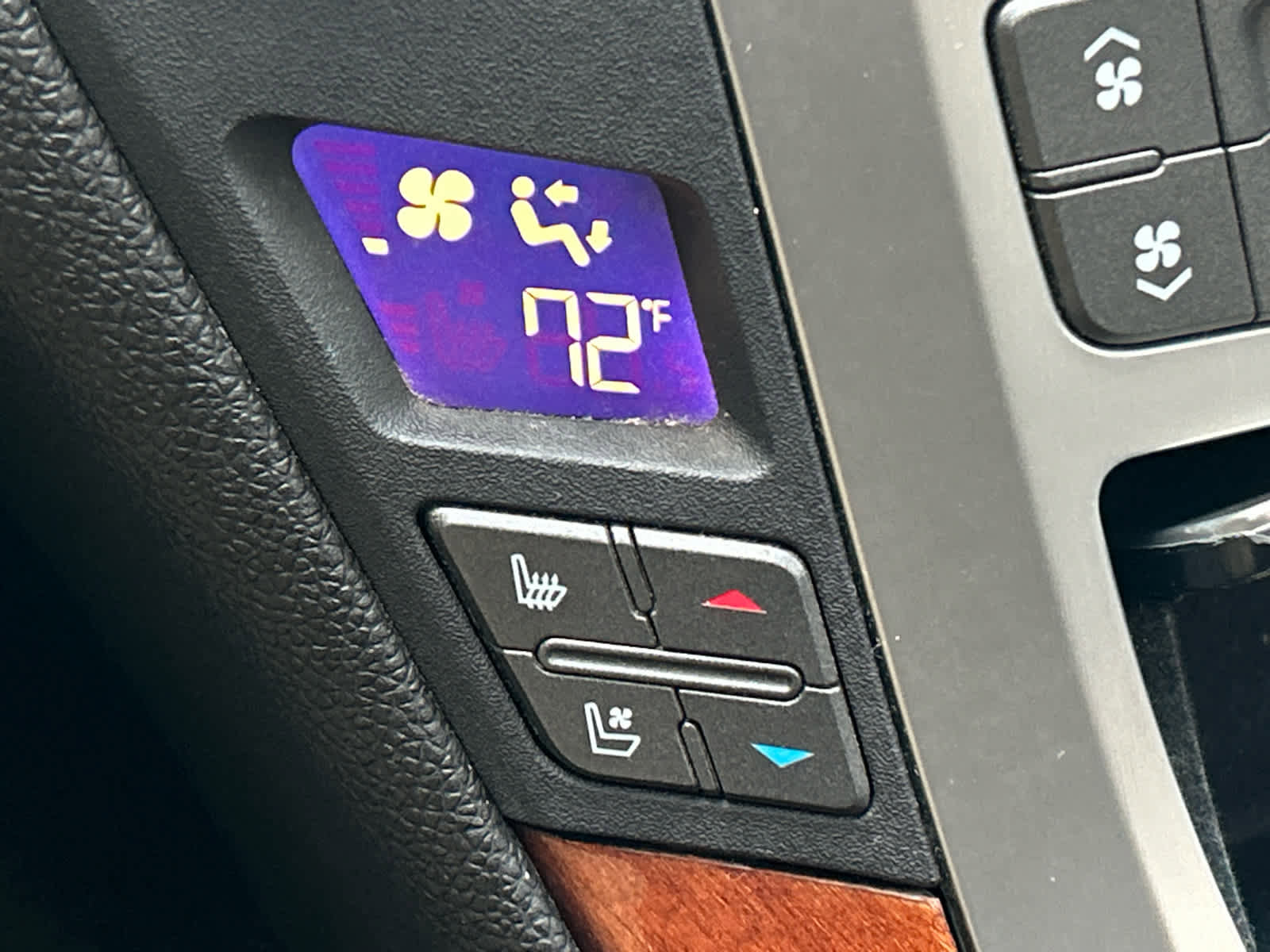 Used 2010 Cadillac CTS Premium image 30