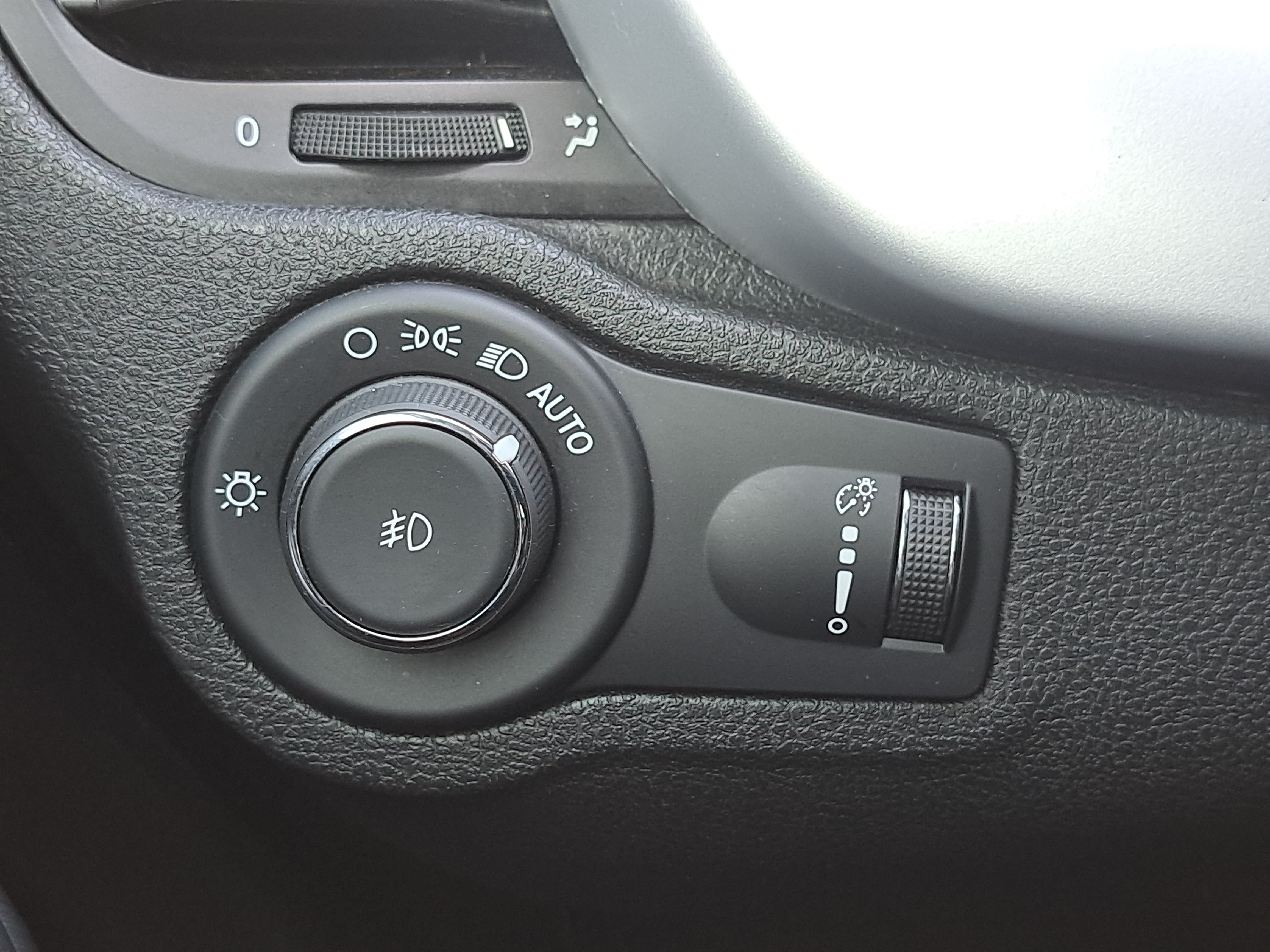 Used 2022 FIAT 500X Trekking w/ Trekking Value Plus Package AWD/4WD image 26